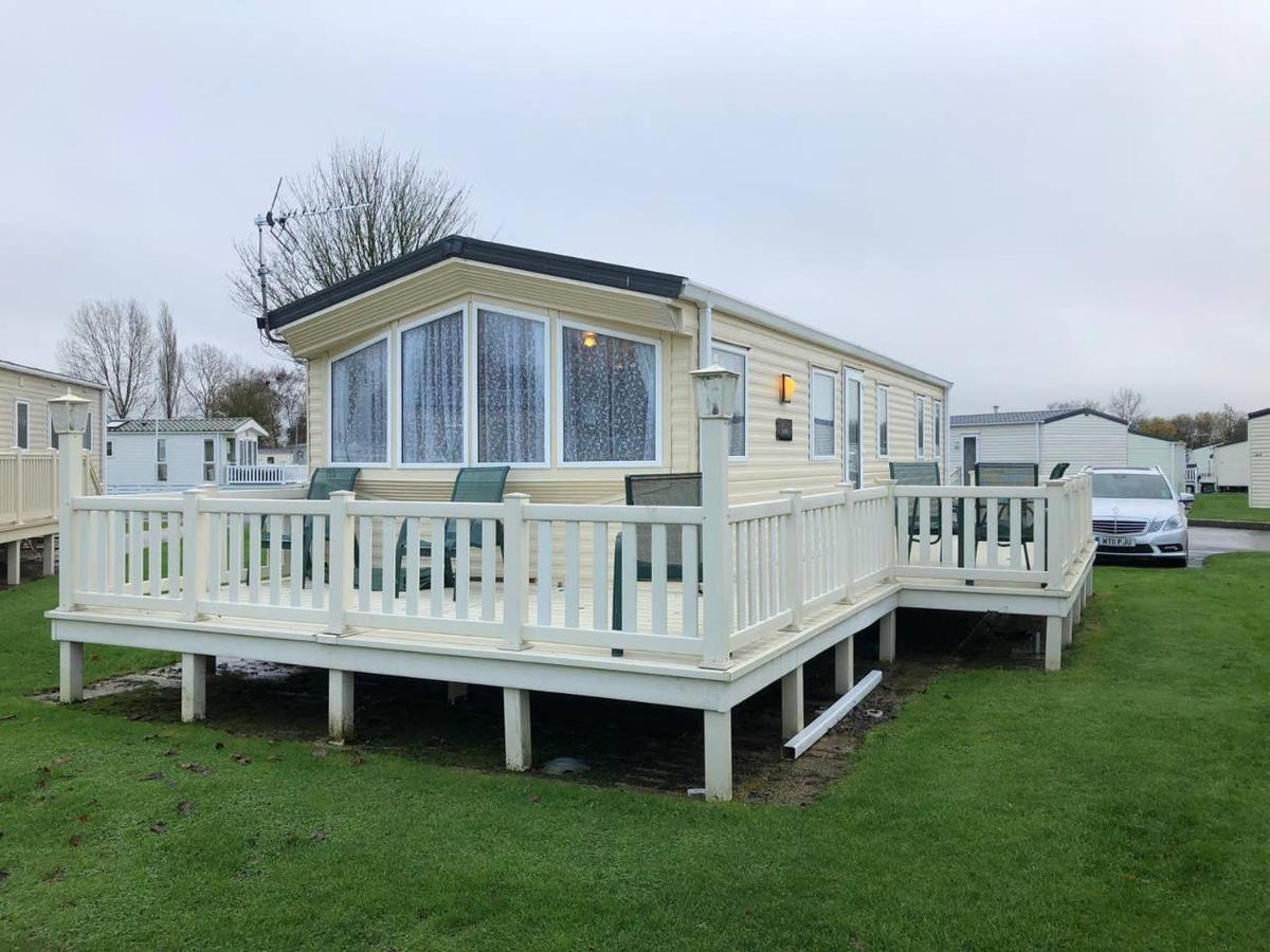 فيلا Caravan In The Cotswolds سيرنسيستر المظهر الخارجي الصورة