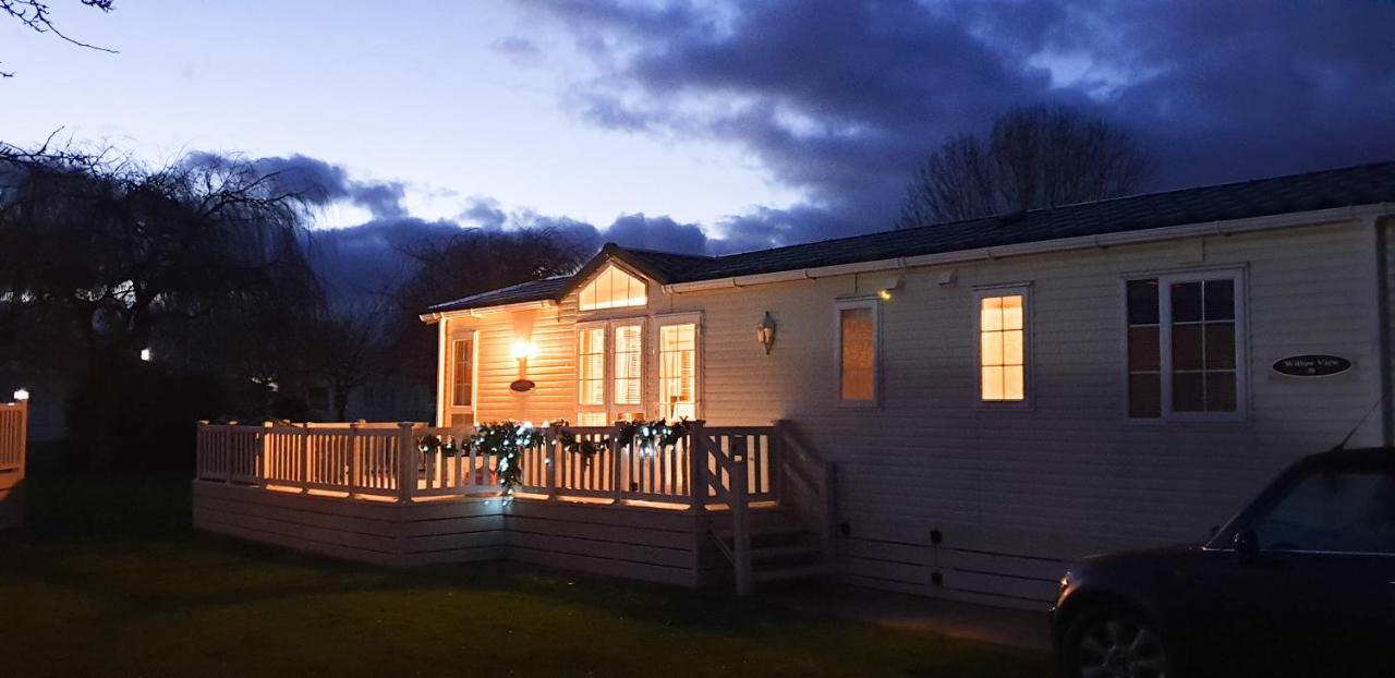 فيلا Caravan In The Cotswolds سيرنسيستر المظهر الخارجي الصورة