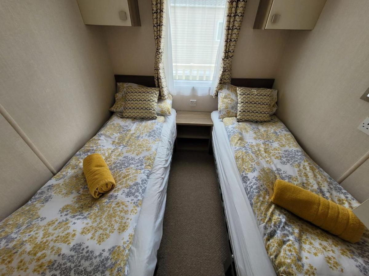 فيلا Caravan In The Cotswolds سيرنسيستر المظهر الخارجي الصورة