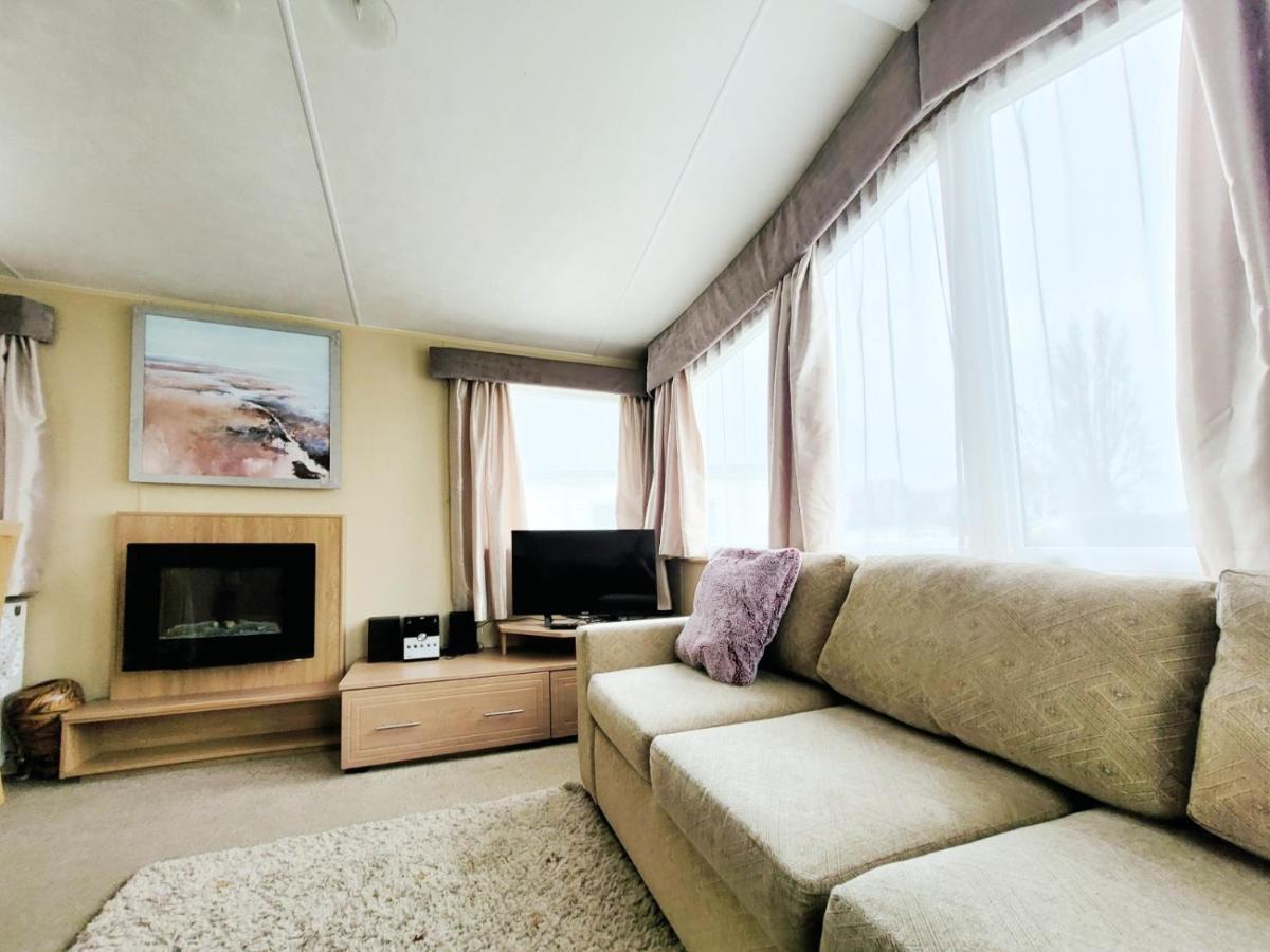 فيلا Caravan In The Cotswolds سيرنسيستر المظهر الخارجي الصورة