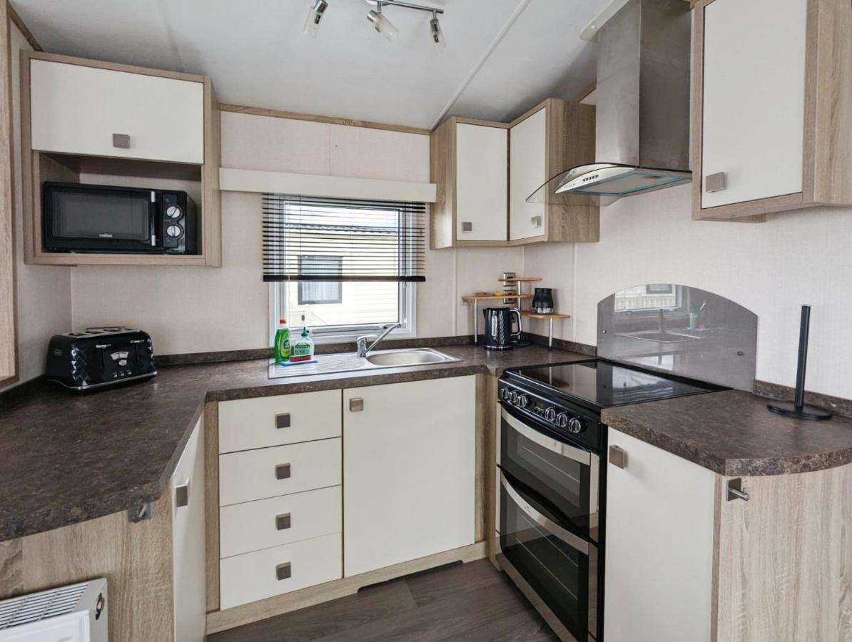 فيلا Caravan In The Cotswolds سيرنسيستر المظهر الخارجي الصورة